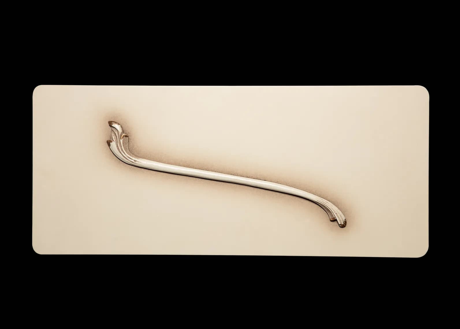 Lacquered Cabriole Leg Mold