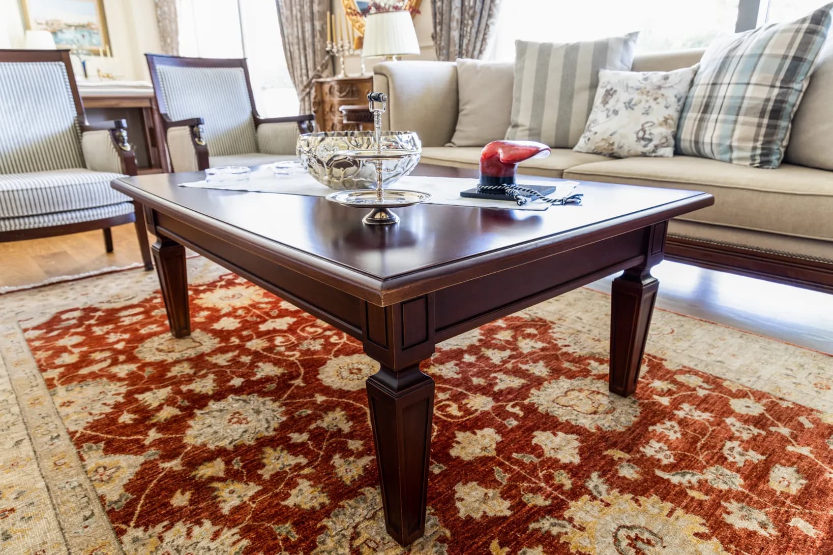 Dark Mahogany Coffee Table — Tapered Legs Close-Up