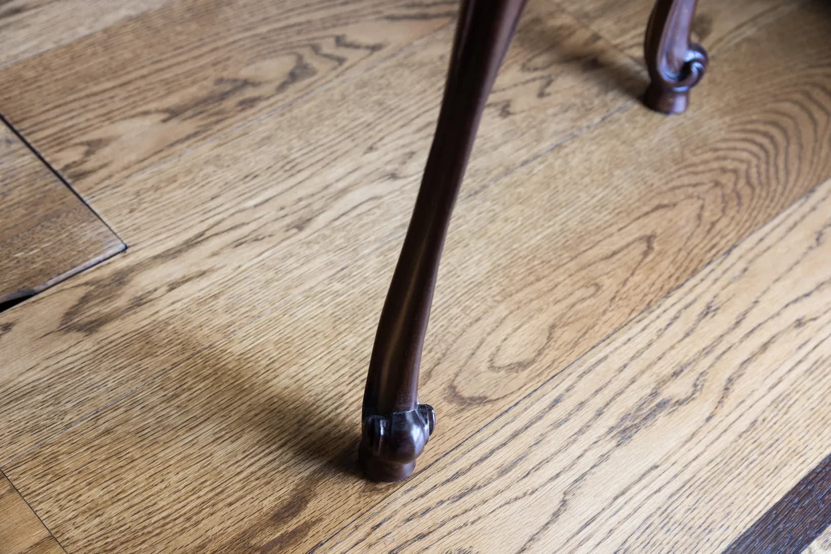 Round Queen Anne Side Table — 2