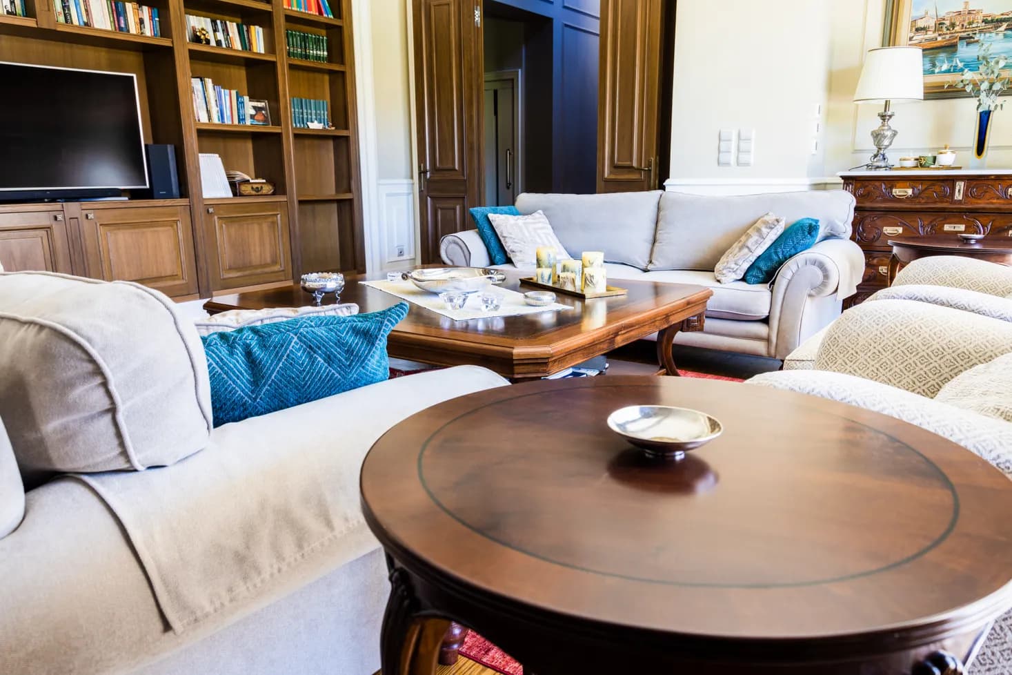 Round Queen Anne Side Table — 4